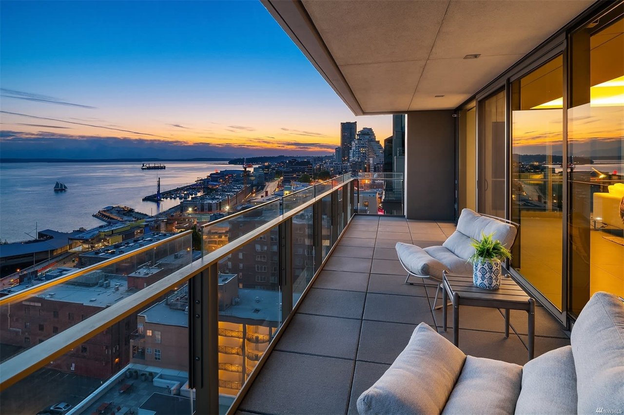 Four Seasons Private Residences