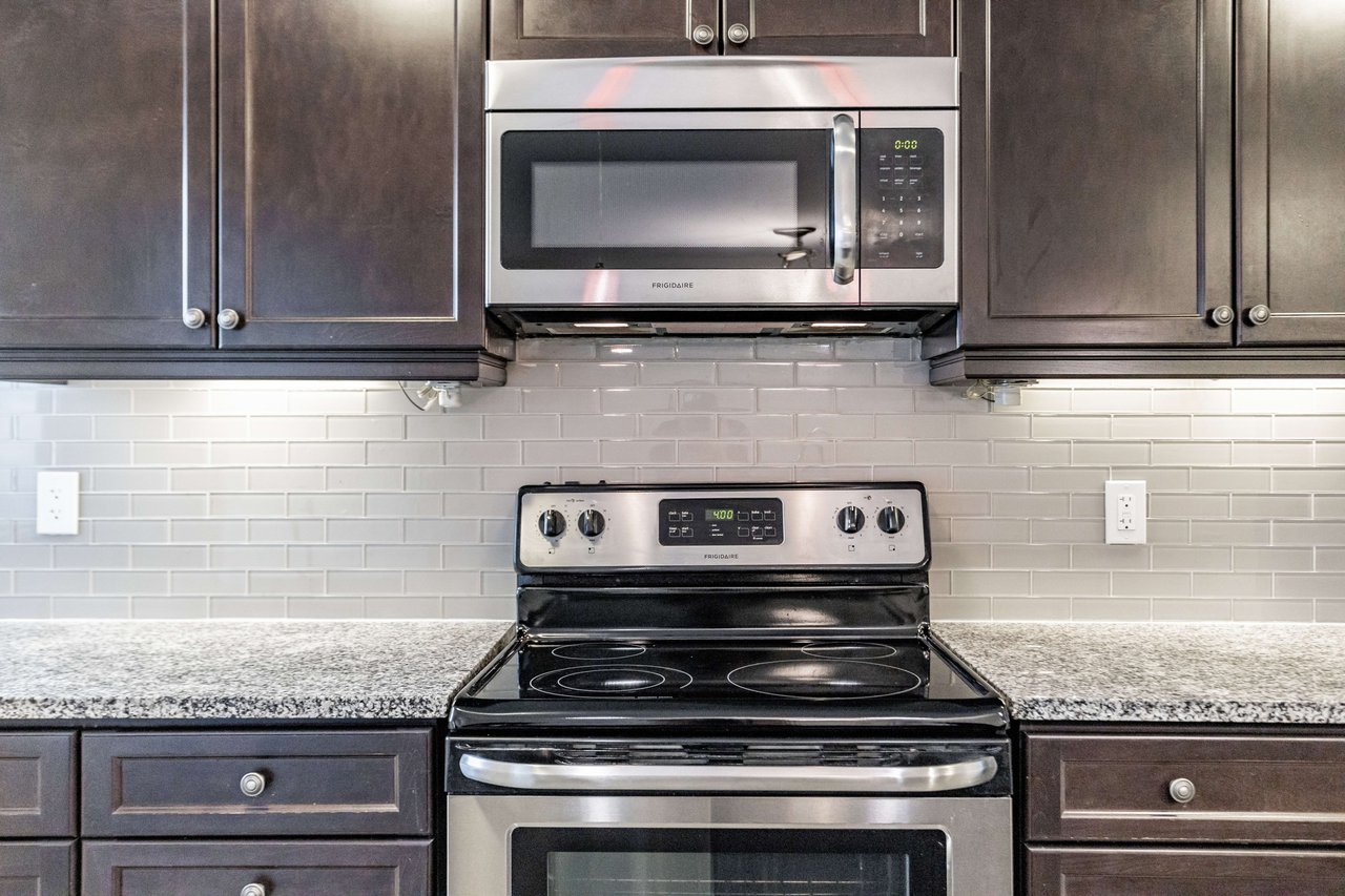 Townhome in Desirable Preserve Community!