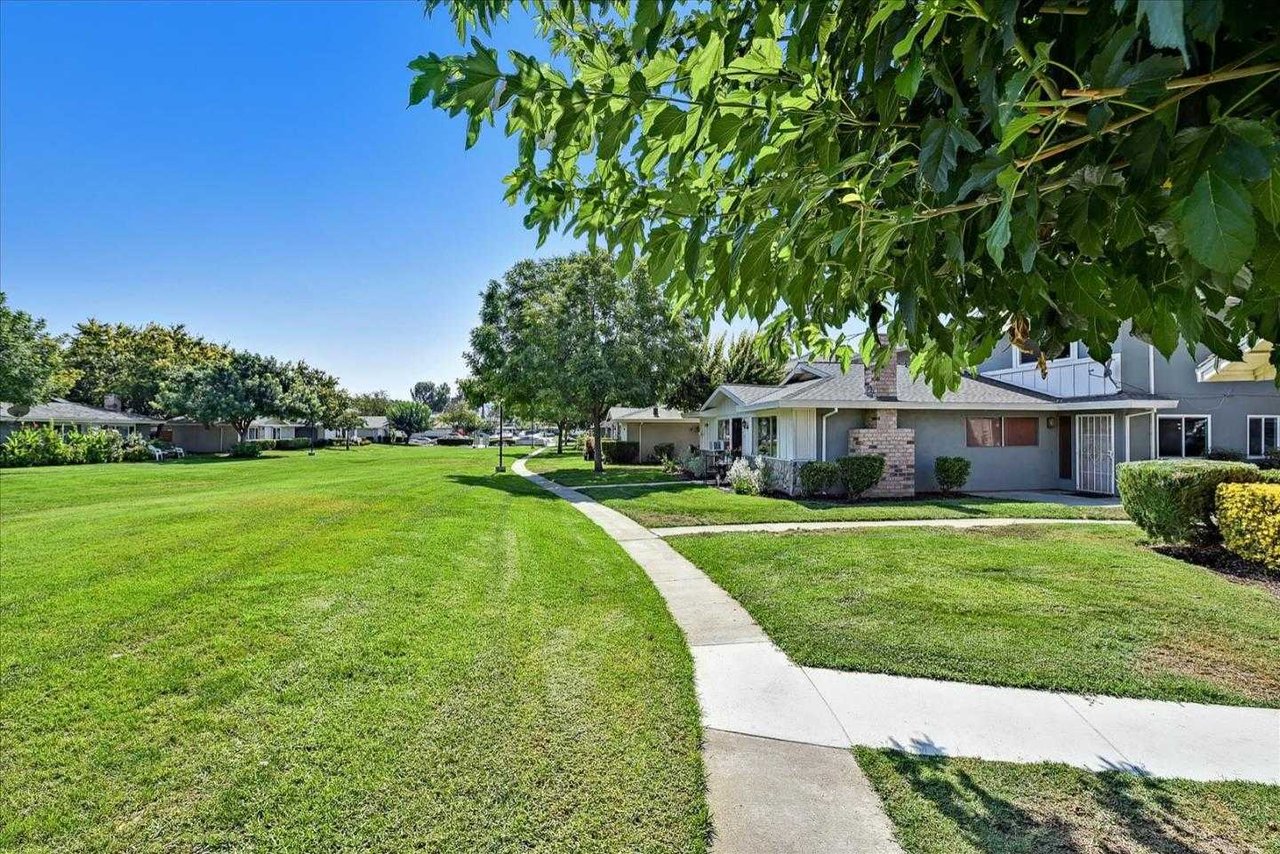 5473 Tradewinds Walkway 2