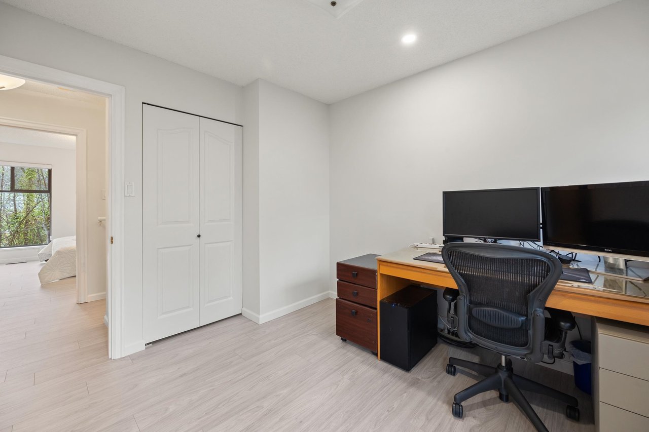 4681 Fernglen Pl