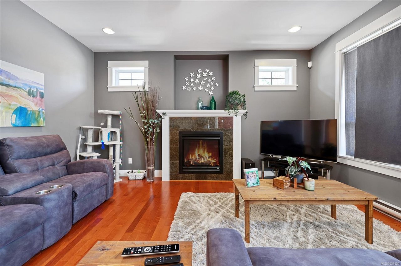 4138 Hatfield Rd