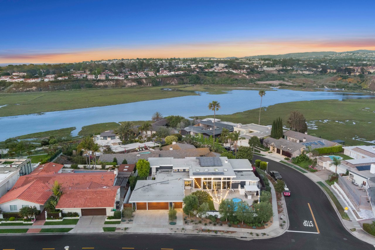 1600 Galaxy Drive