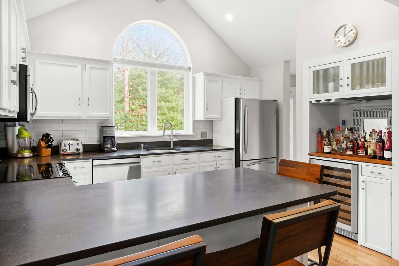 WAINSCOTT AUGUST RENTAL, CONVENIENT TO ALL