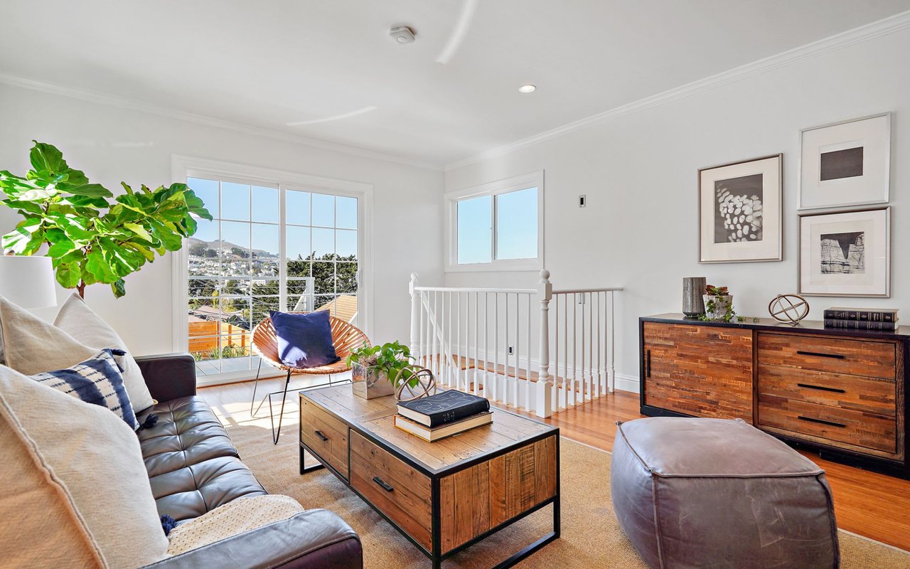 37 Gladys St