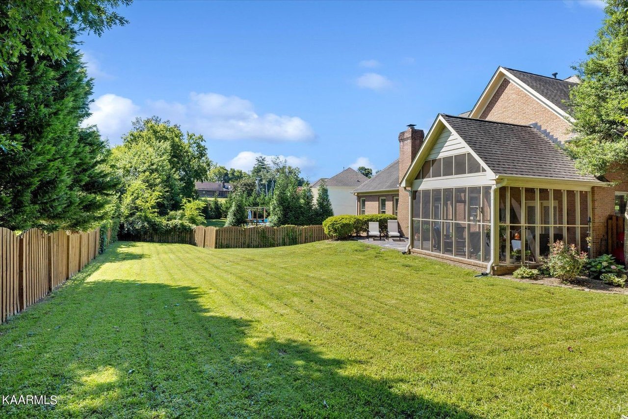 10508 Eagles View Dr