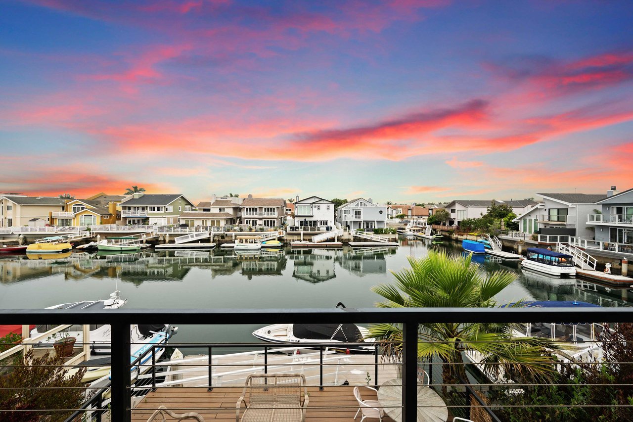 Stunning Waterfront Oasis in Channel Islands Harbor