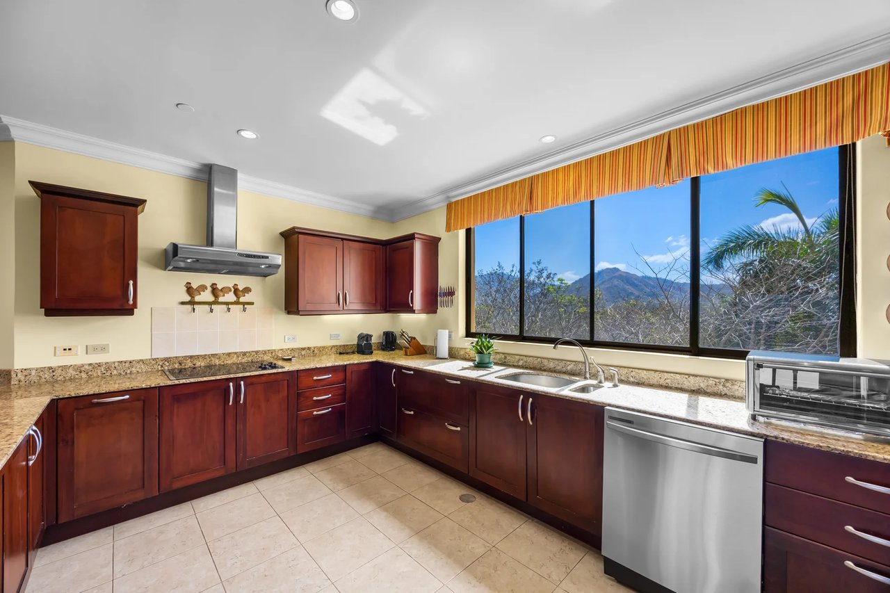 Ocean View Resort Condo, Conchal, Guanacaste