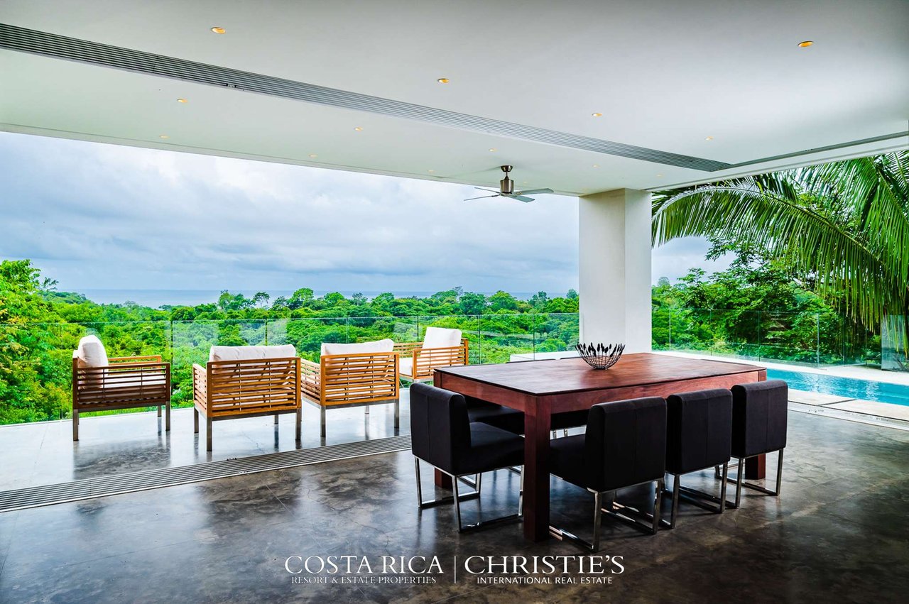 Aquamarina Ocean View Villa