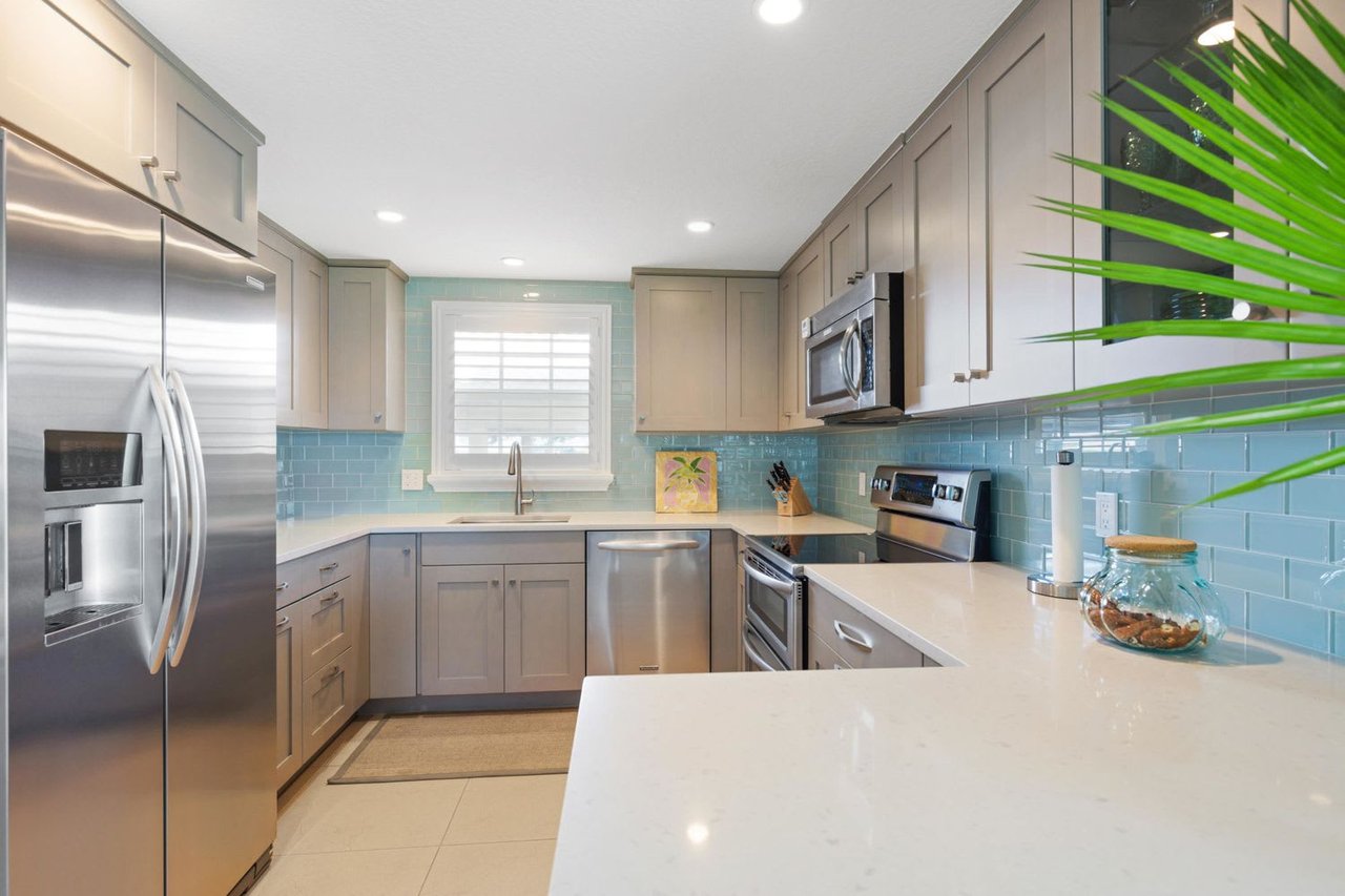 100 Waterway Rd, #A101