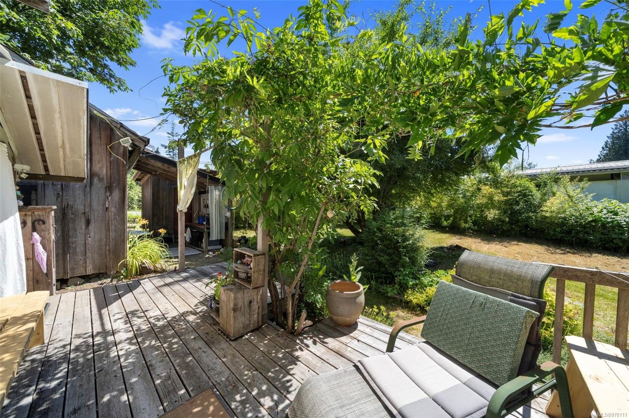 10226 South Shore Rd, Honeymoon Bay