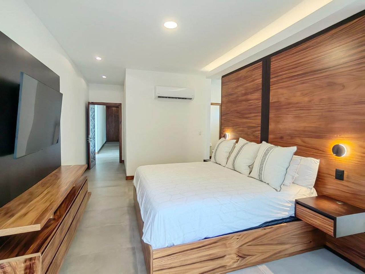 Contemporary Golf Front Home, Conchal, Guanacaste