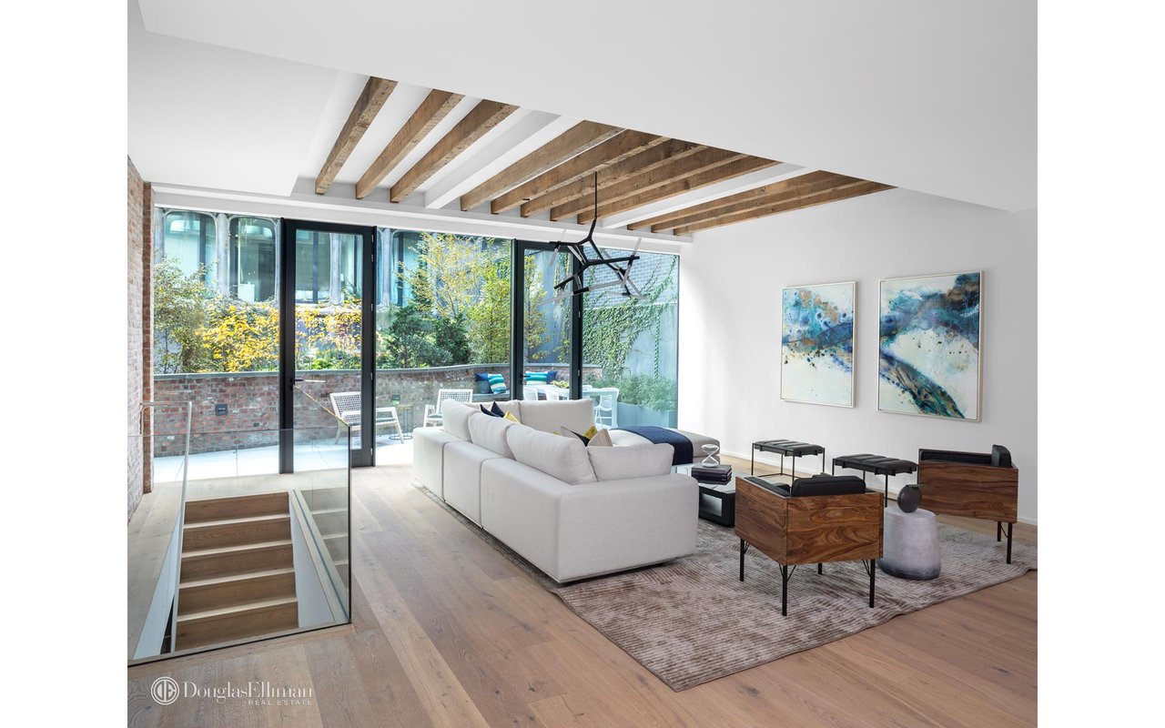 325 West Broadway Unit: TH