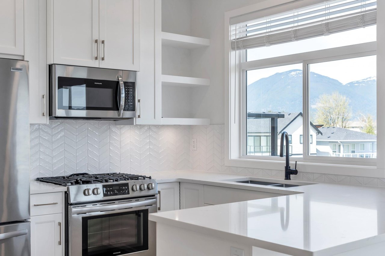 28-43998 Chilliwack Mountain Rd