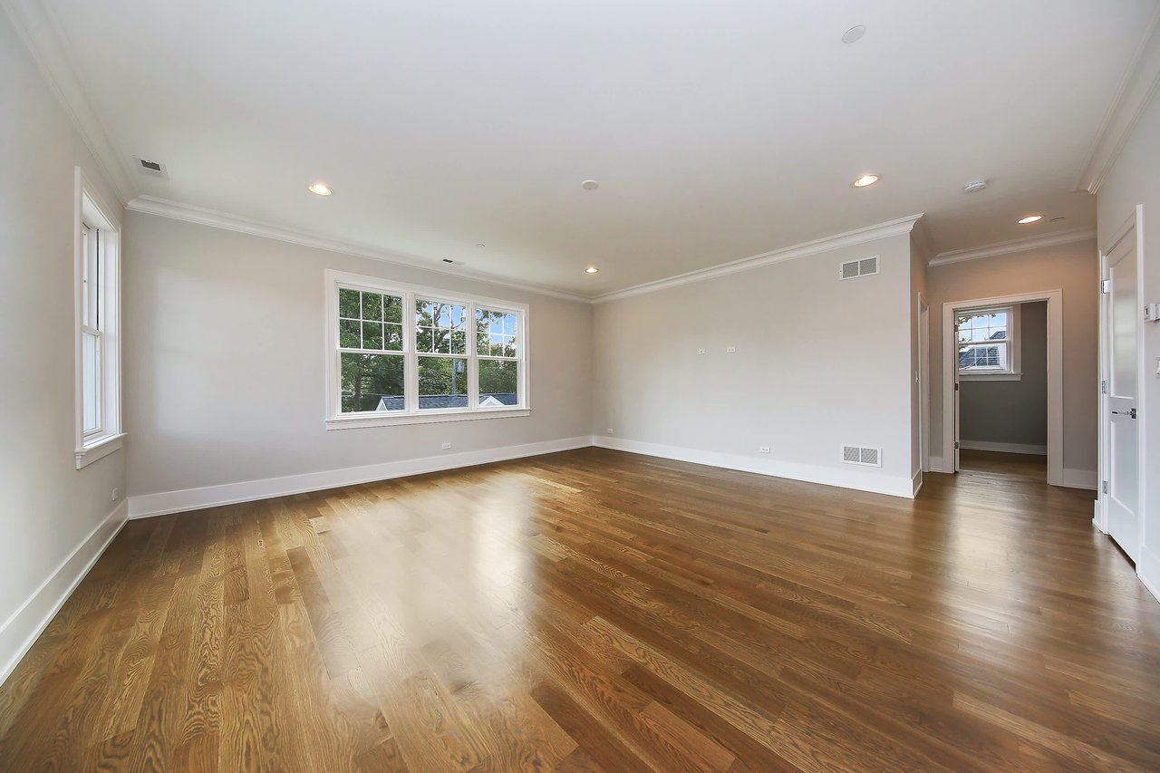 High-End Transitional Designed Home