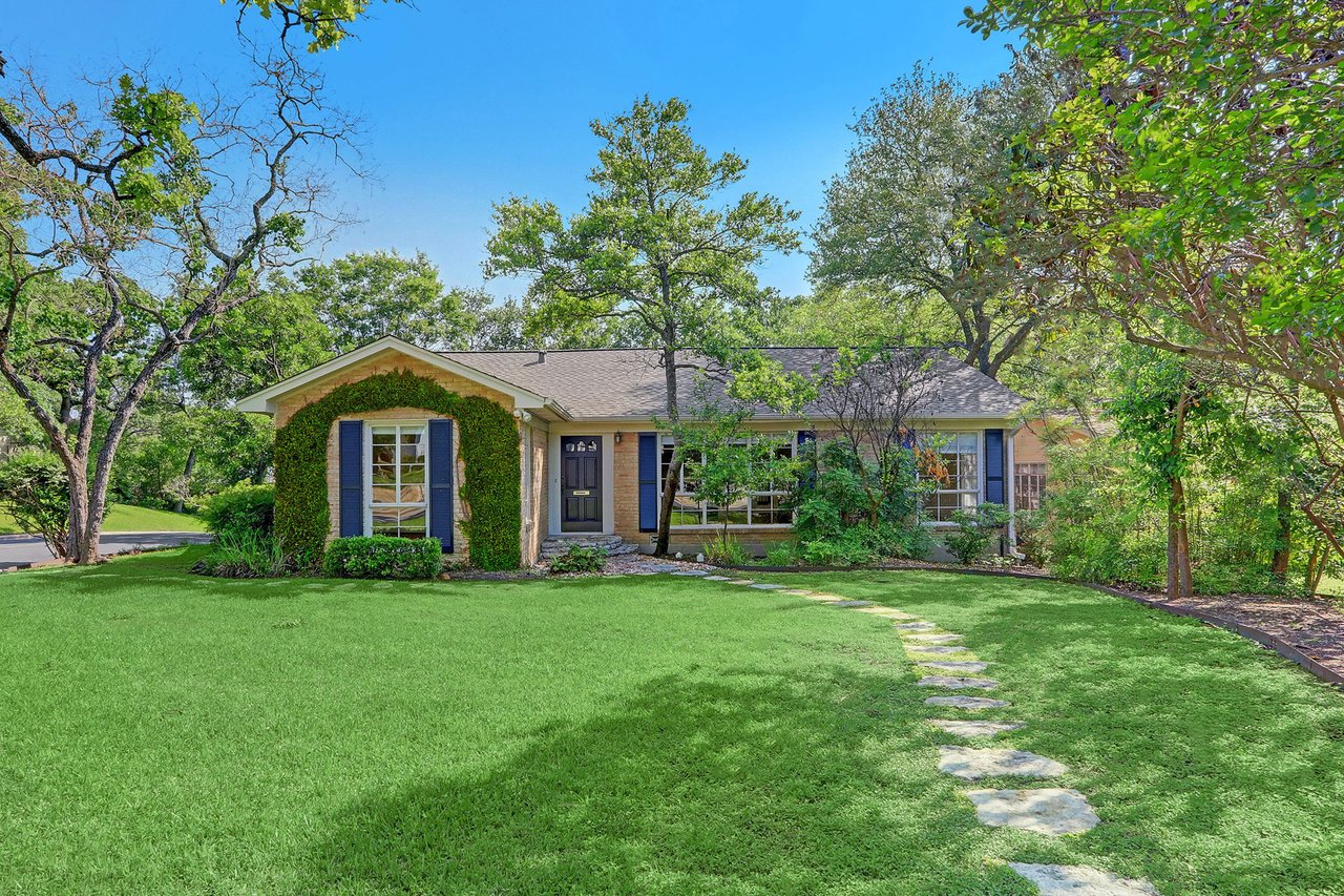 Tarrytown Cottage