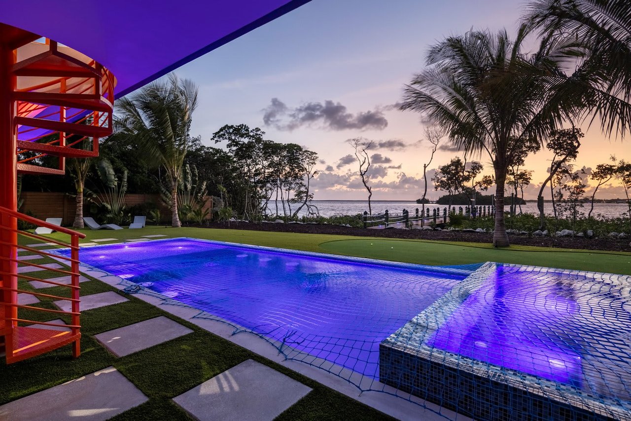 July 2024 - DISCOVER WATERFRONT ELEGANCE: A MODERN MASTERPIECE FOR SALE IN KEY LARGO