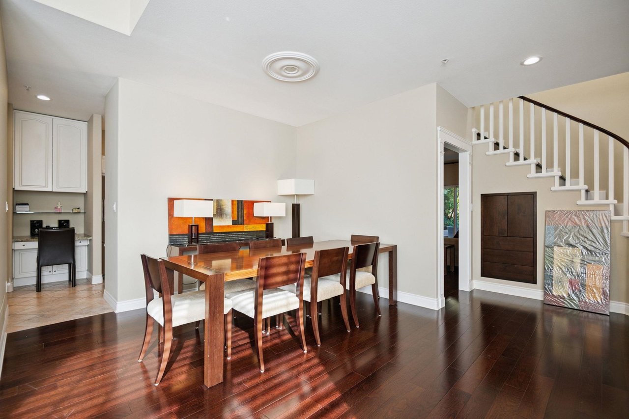 1271 3rd Street, West Vancouver