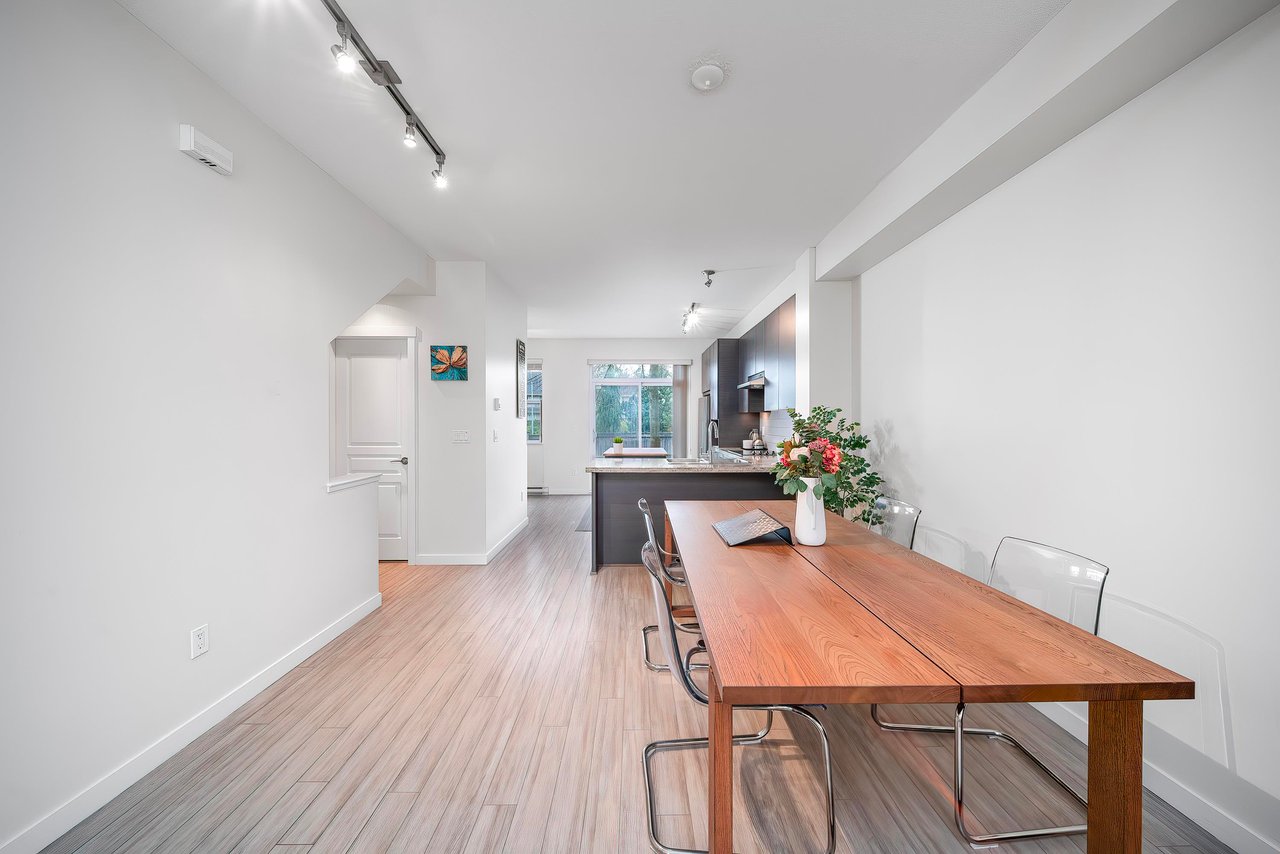 79-10489 Delsom Cres Cres