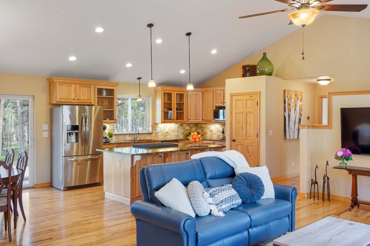 12615 Porcupine Lane
