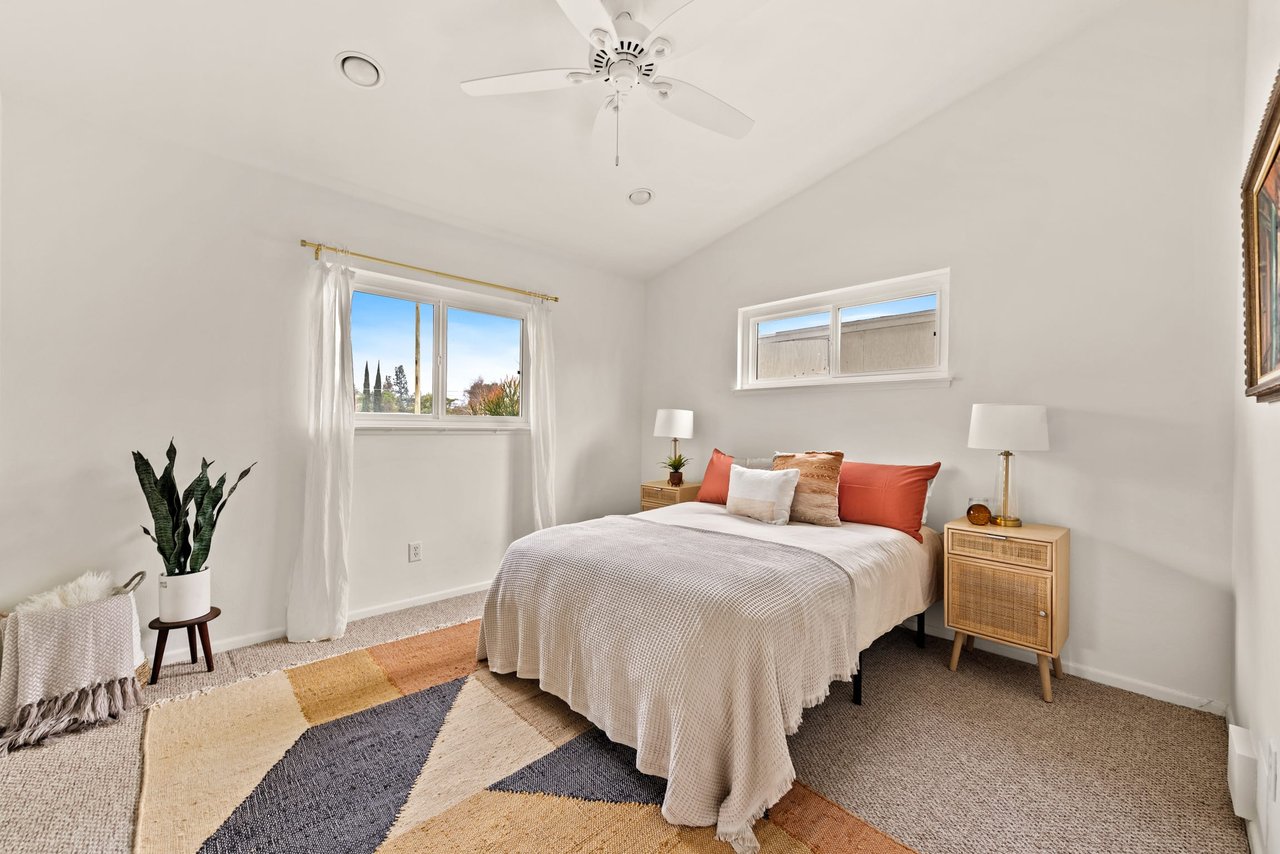 5330 Dubois Ave