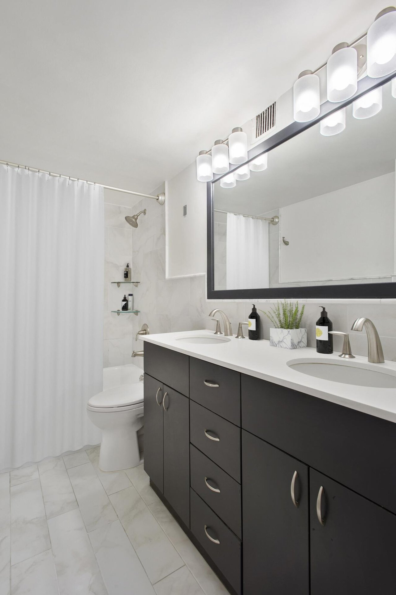 315 East 70th Street, Apt 10-CD