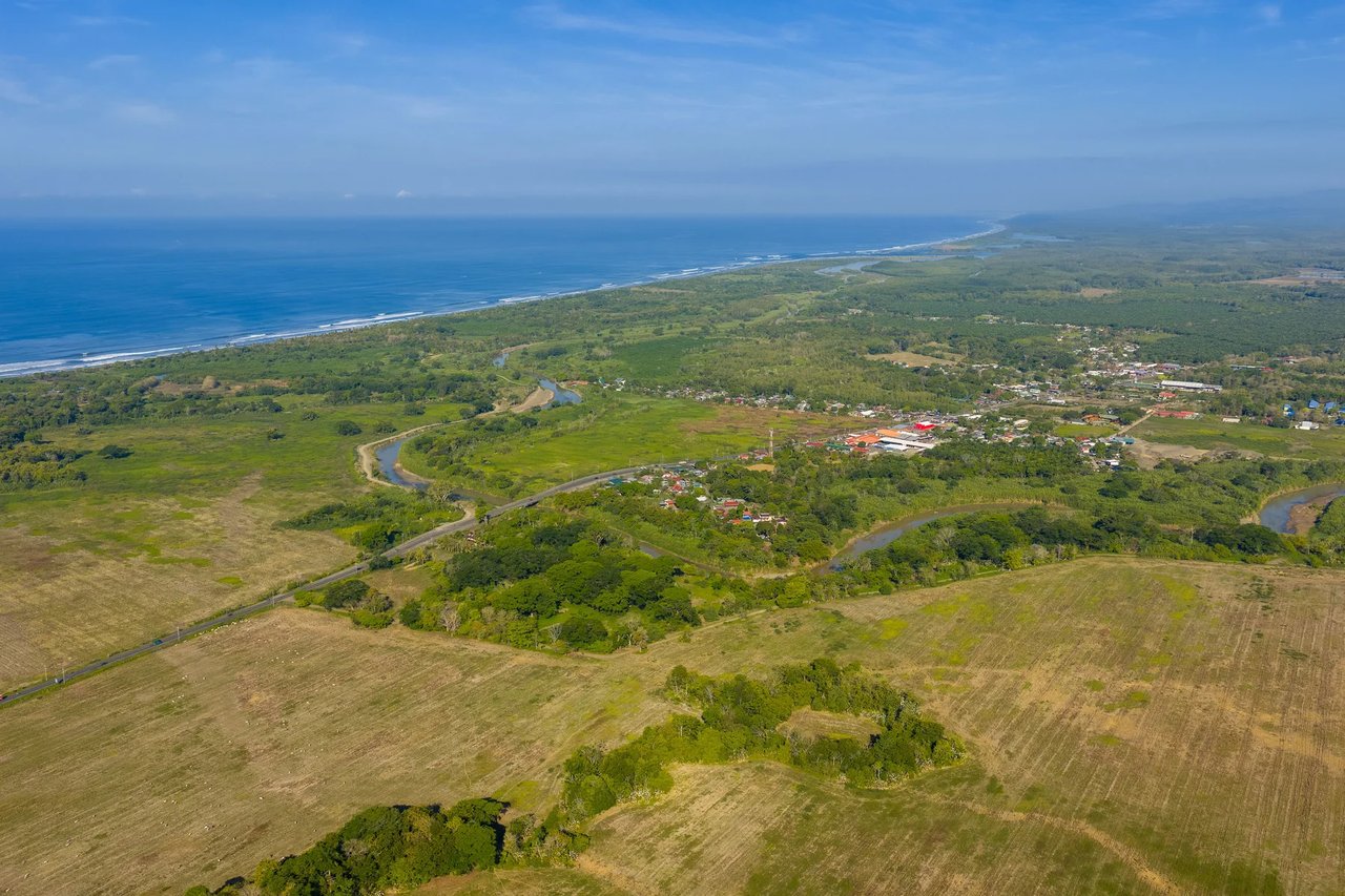 Agricultural Development Land, Manuel Antonio, Puntarenas