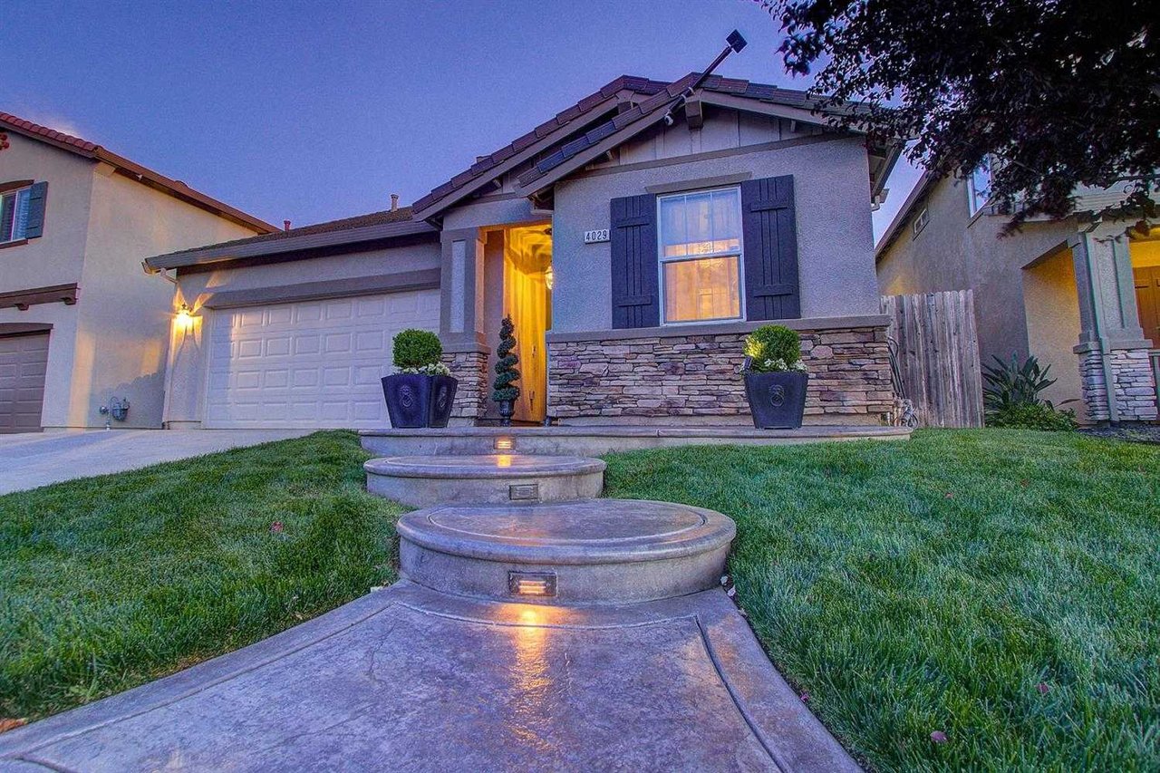 4029 Branigan Lake Way