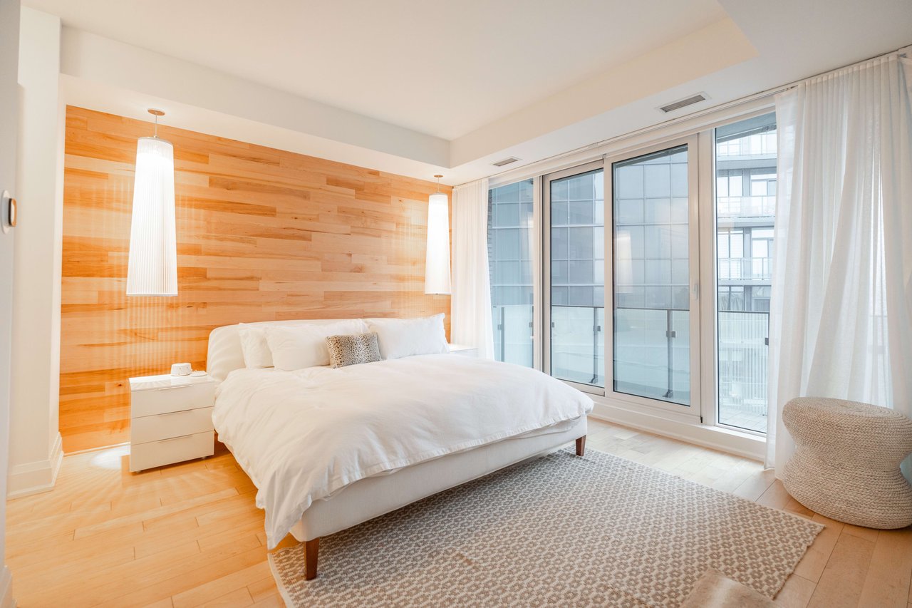 88 Davenport Rd Unit: 1002