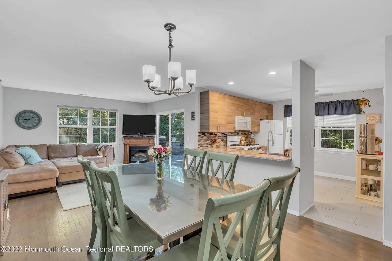 19 Commons Drive UNIT 19