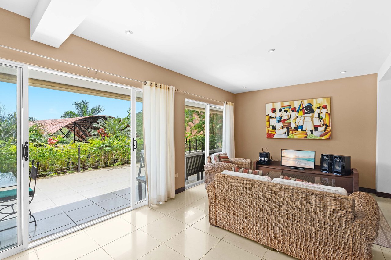 Maison Blanche | Exquisite condo in the exclusive gated community of Altos de Flamingo