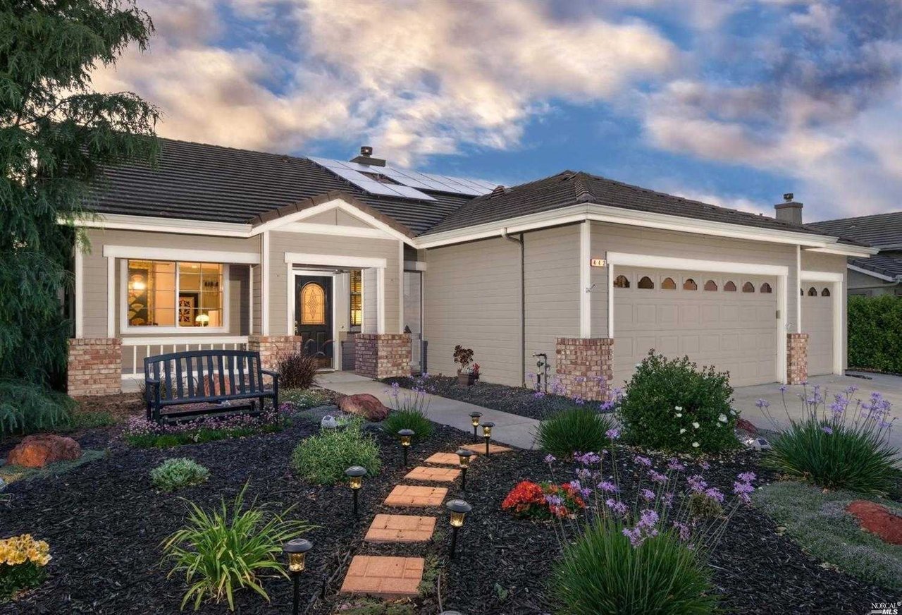 442 Thomas Dr