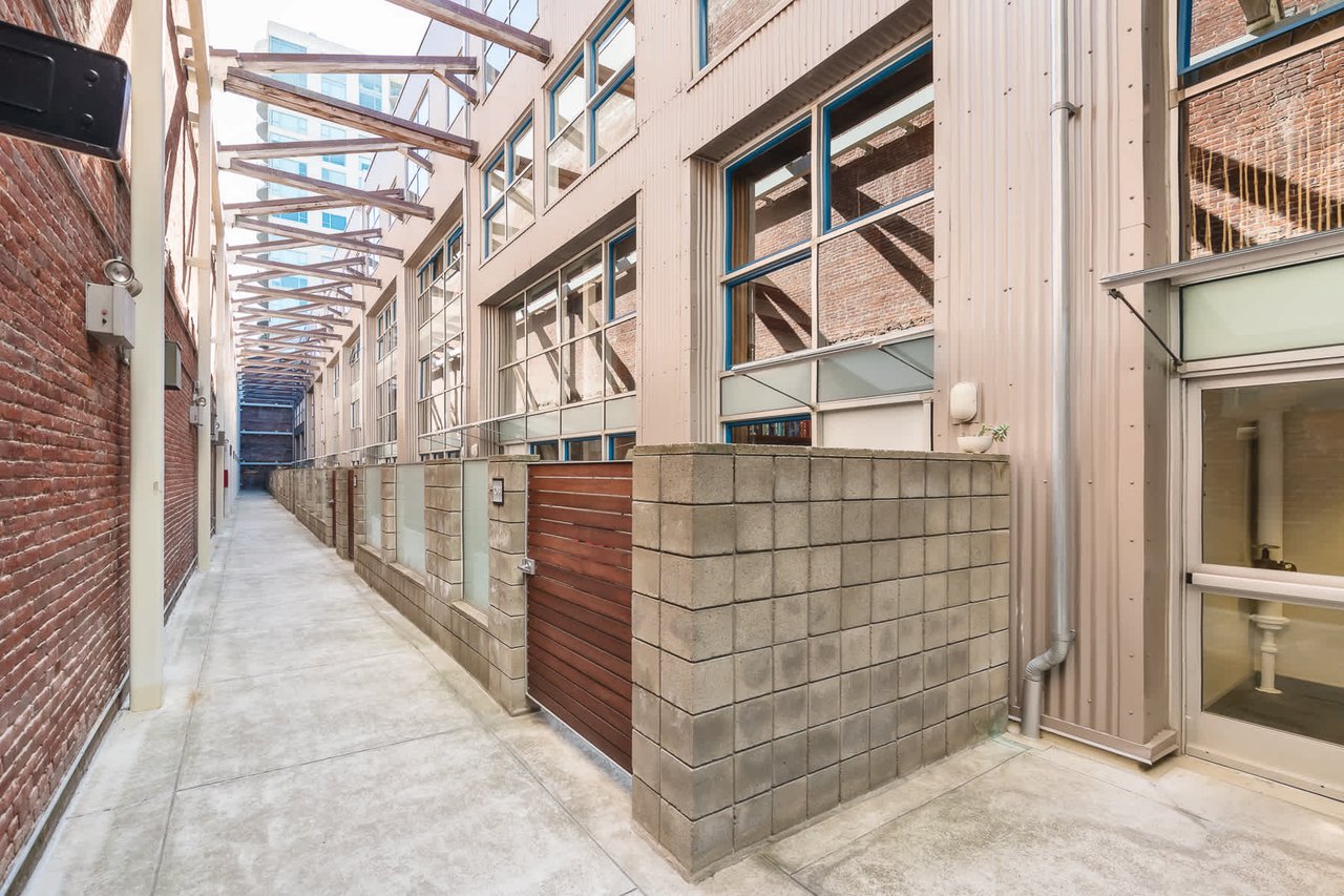 650 Delancey Street #306