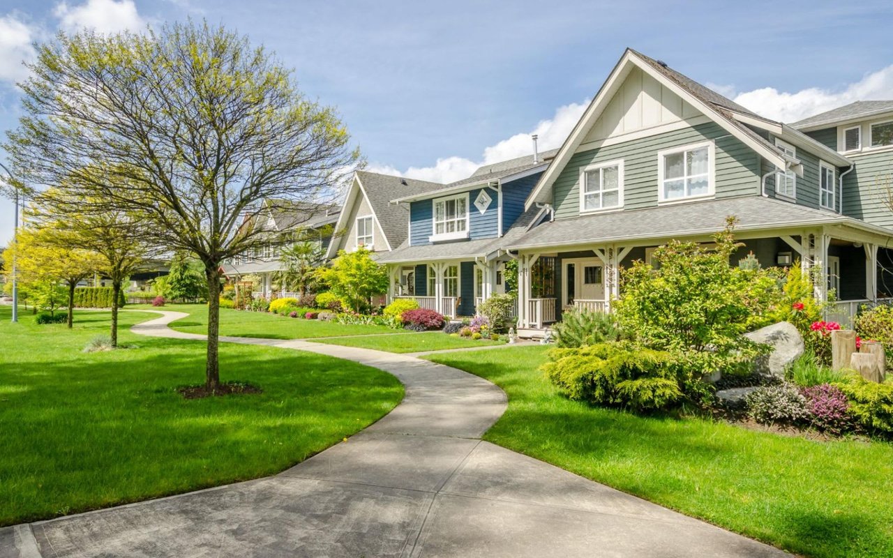 Honest Pros and Cons of Living in Melrose