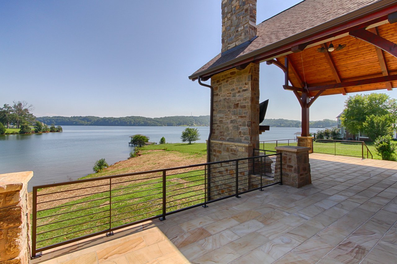 Conkinnon Pointe