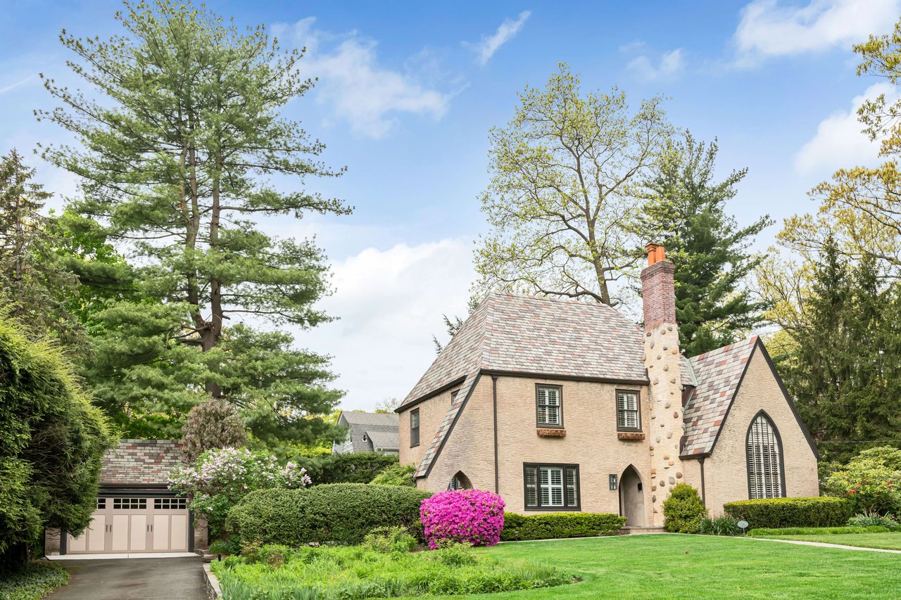 Ridgewood Colonial