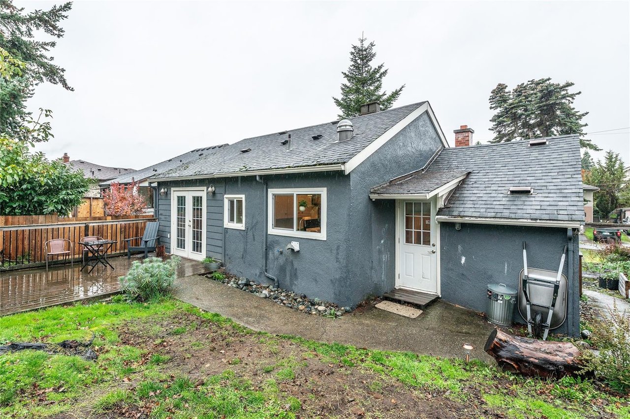2887 Heath Dr