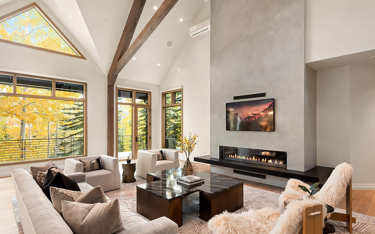 The Art of Negotiation in the Ultra-Luxury Property Market