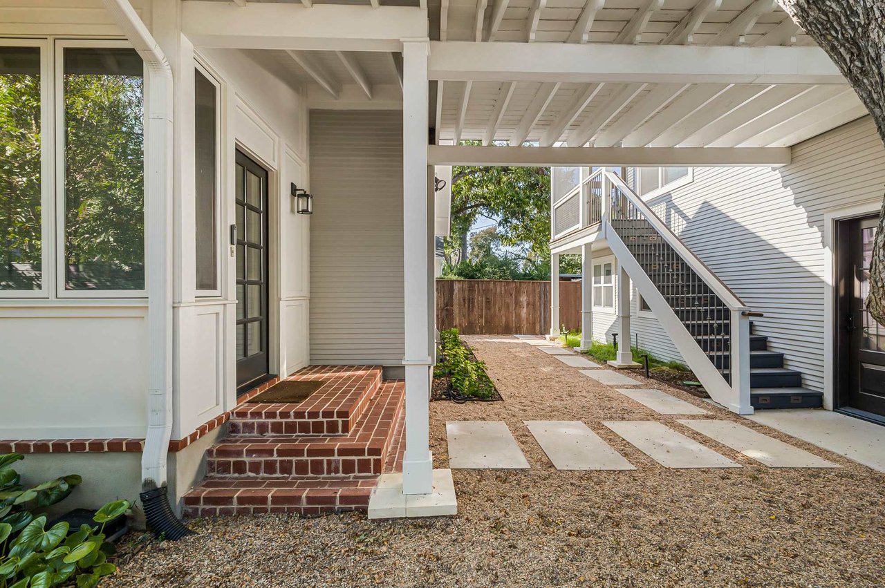 Historic Pemberton Heights Gem Reimagined by McWalters | Former Home of Author Mary Willis Walker | Entertainer’s Dream Kitchen + Guest Quarters