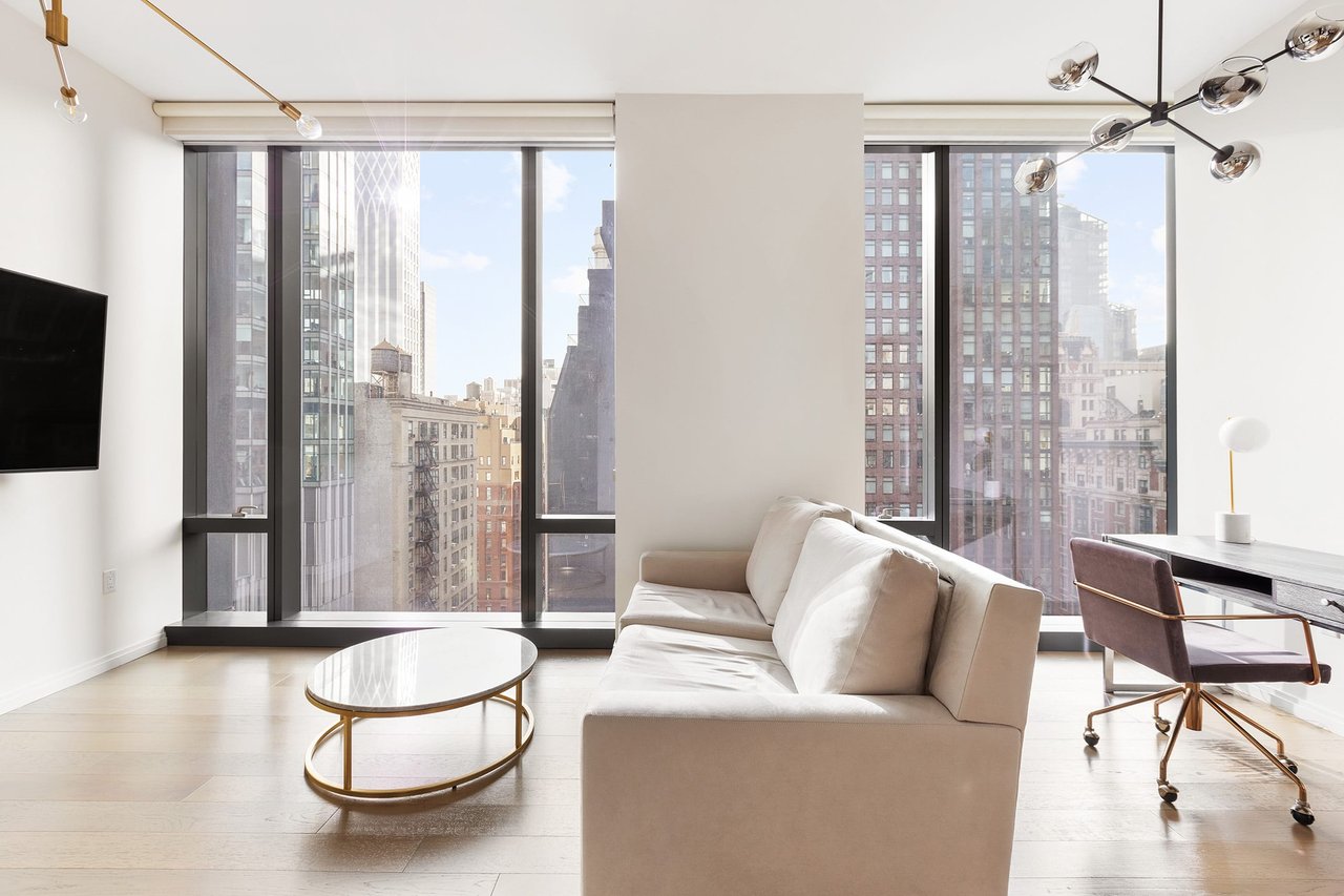 277 Fifth Ave. Unit: 15C