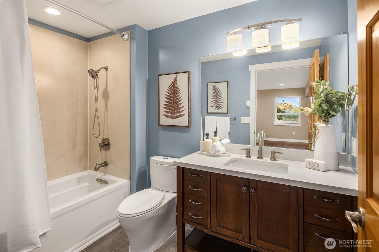 10612 MacArthur Lane, Mukilteo