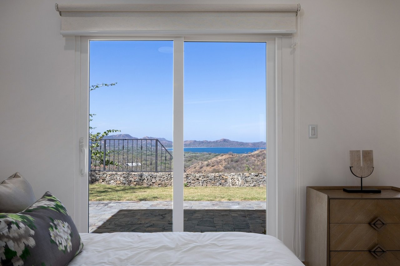 Renovated Tropical Ocean Estate, Flamingo, Guanacaste