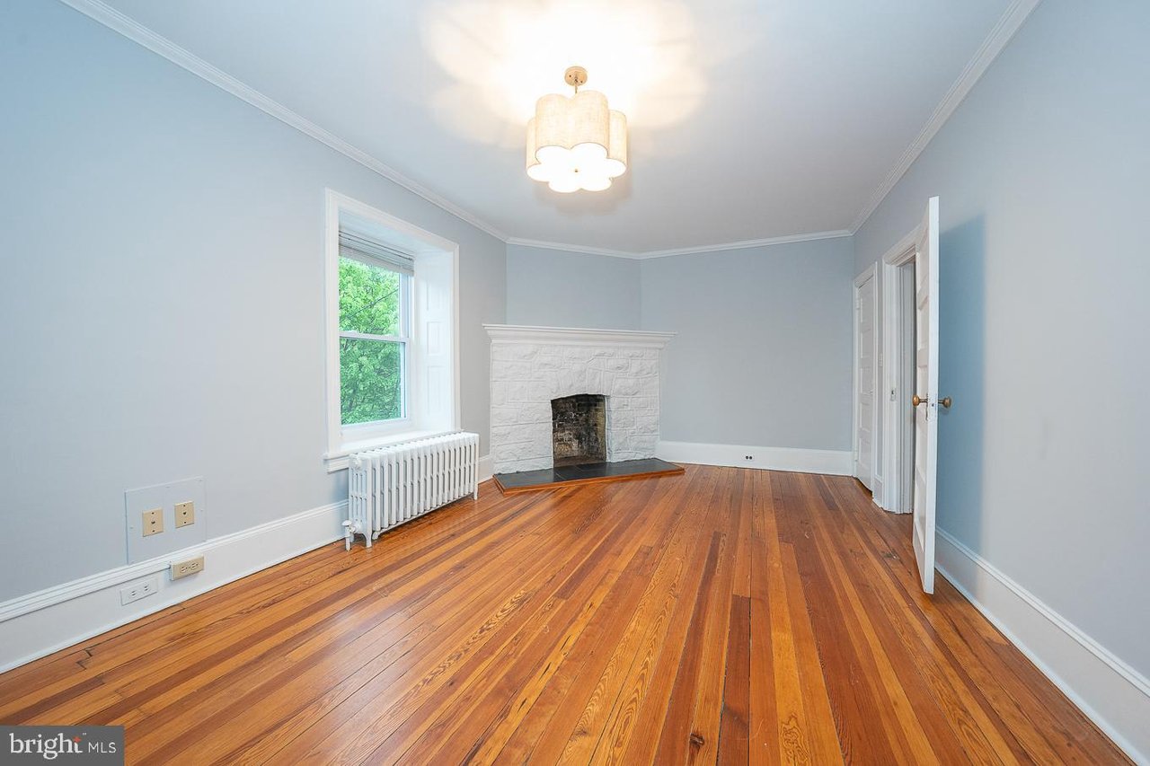 128 Poplar Ave