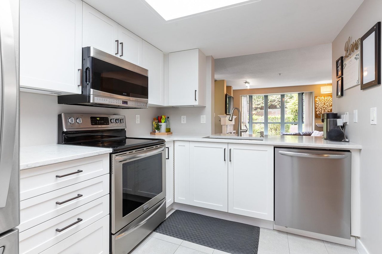 202-220 Newport Dr