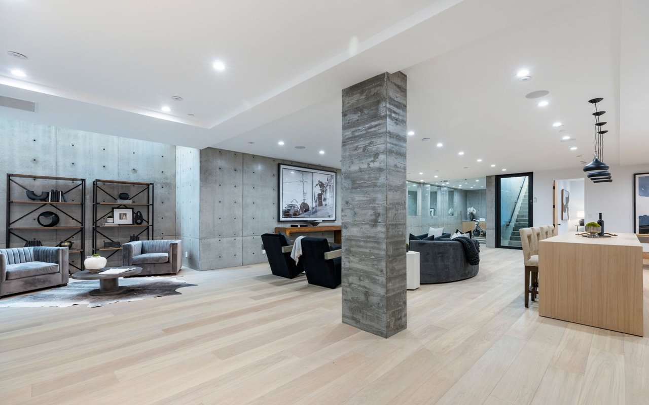 Modern Masterpiece