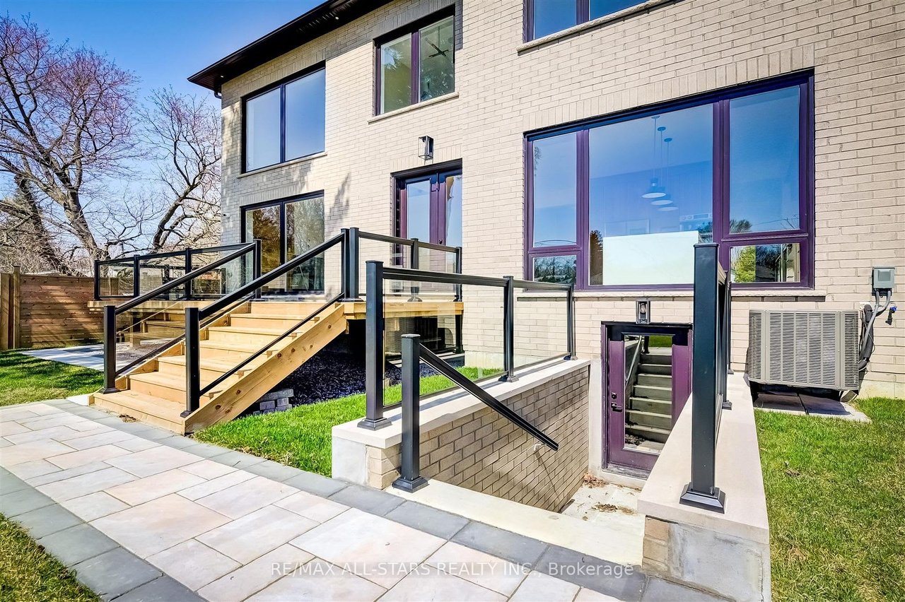 93 Cree Ave