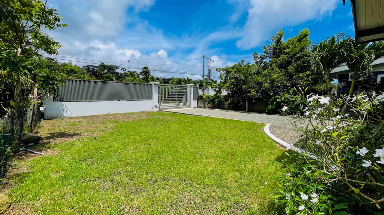 Affordable Gem in the Heart of Bahia Uvita’s Beachside Community