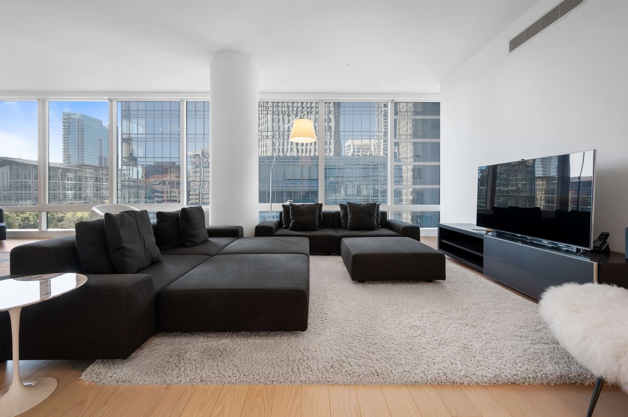 Extraordinary City Residence Penthouse
