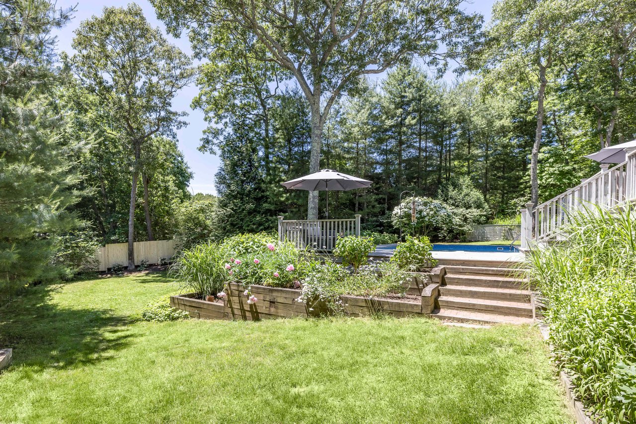 9 Scallop Ave, East Hampton