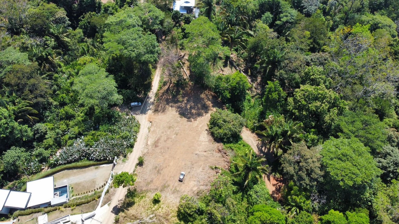 Your Dream Coastal Retreat Awaits: Prime Investment Opportunity in Playa Hermosa, Bahía Ballena