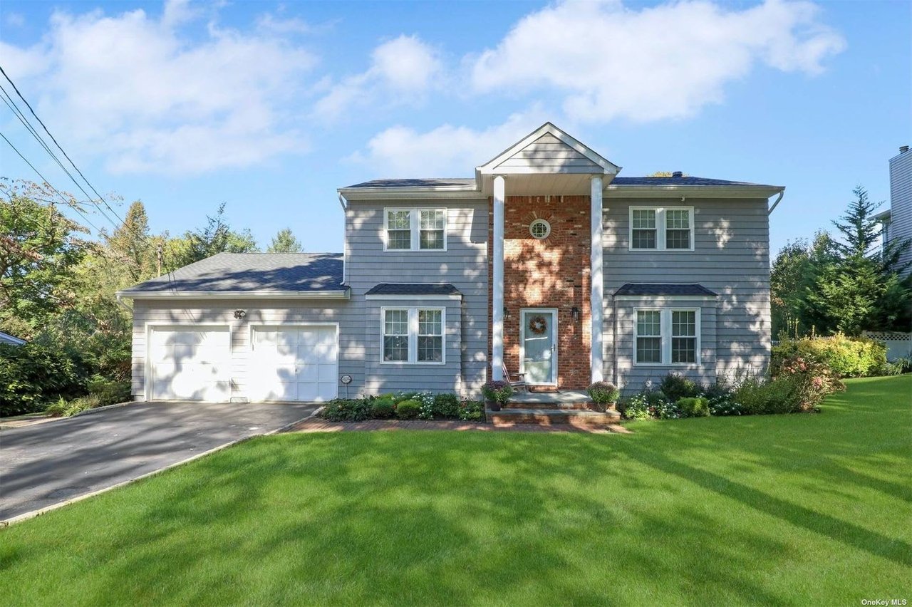 15 Edison Dr, Huntington Station